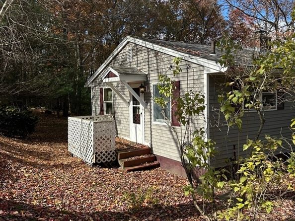 35 Laurel Hill Ln, Holden MA 01520