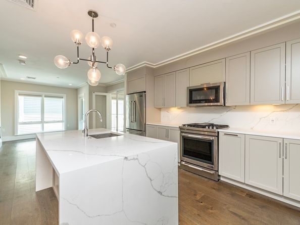 212-214 Market Street 201, Boston MA 02135