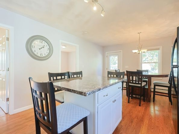 19 Arnold Ave, Peabody MA 01960