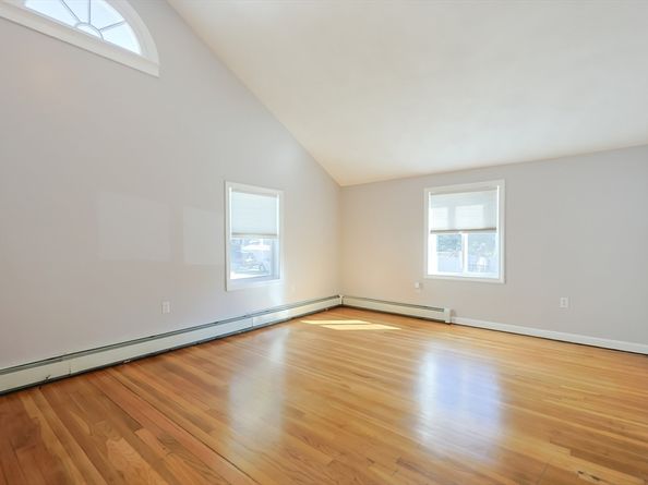 19 Arnold Ave, Peabody MA 01960