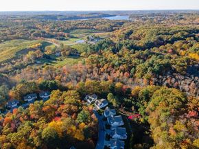 141 Cortland Dr, North Andover MA 01845