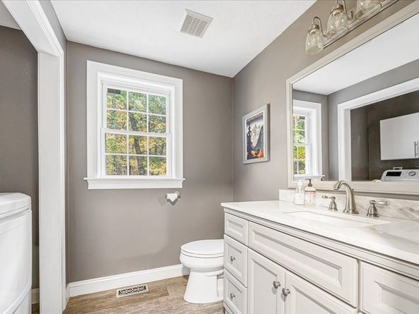20 Edward Dr, Pembroke MA 02359