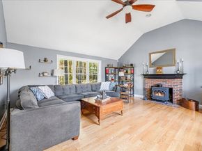 20 Edward Dr, Pembroke MA 02359