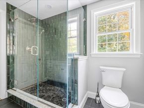 20 Edward Dr, Pembroke MA 02359
