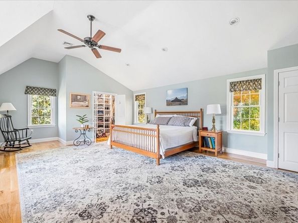 20 Edward Dr, Pembroke MA 02359