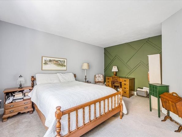 20 Edward Dr, Pembroke MA 02359