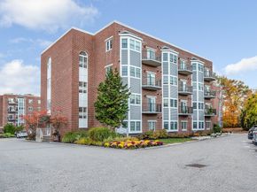 148 Main St F444, North Andover MA 01845