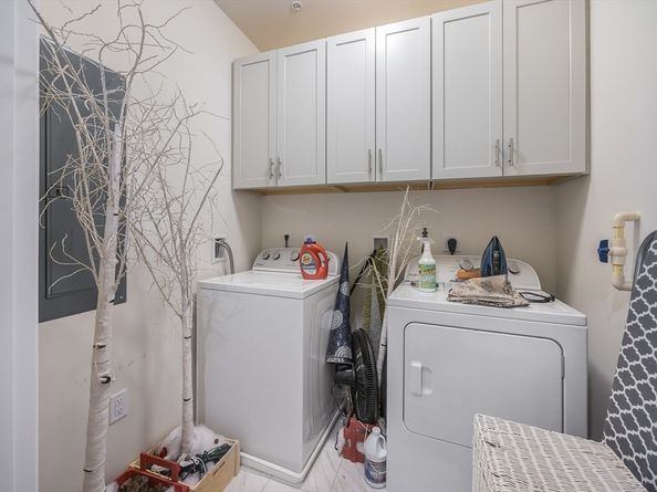 4 Francis Dr 207, Andover MA 01810