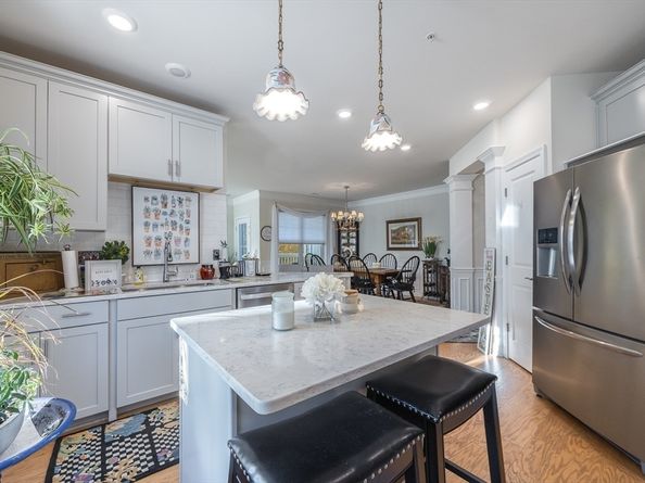 4 Francis Dr 207, Andover MA 01810