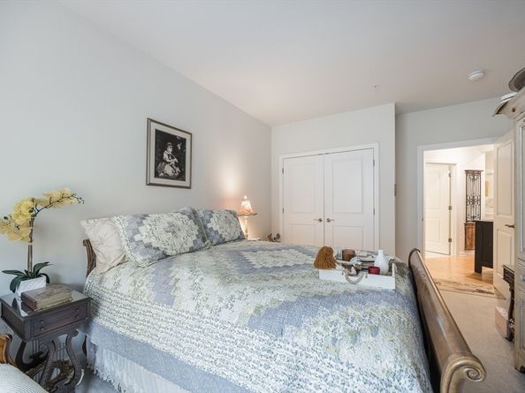 4 Francis Dr 207, Andover MA 01810