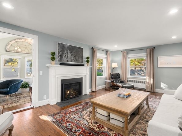 461 Centre St, Milton MA 02186
