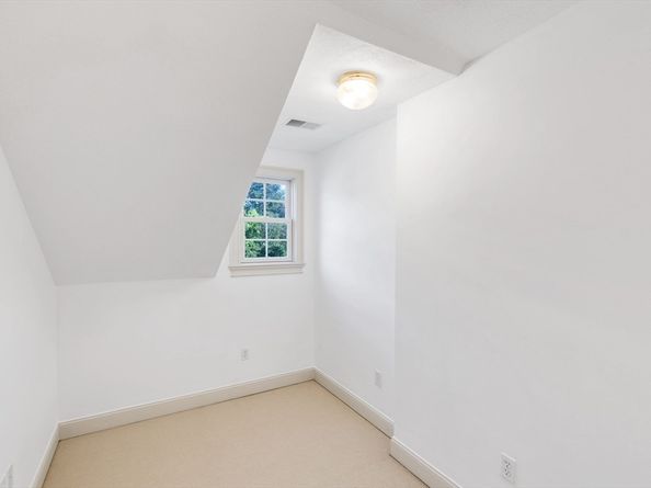 19 Morphew Ln 2, Rowley MA 01969