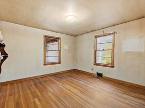 70 Ken Dr, Gardner MA 01440
