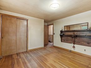 70 Ken Dr, Gardner MA 01440
