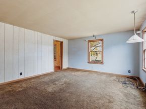 70 Ken Dr, Gardner MA 01440