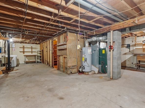 70 Ken Dr, Gardner MA 01440