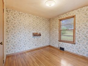 70 Ken Dr, Gardner MA 01440