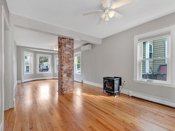 7 Harold Ave, Gloucester MA 01930