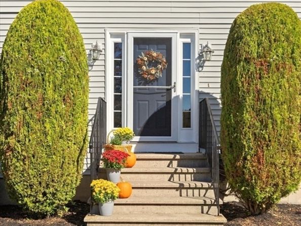 79 Spencer Knowles Road, Rowley MA 01969