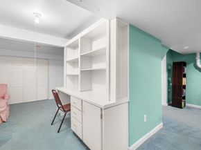 33 Pleasant St 33, Manchester MA 01944