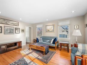 33 Pleasant St 33, Manchester MA 01944
