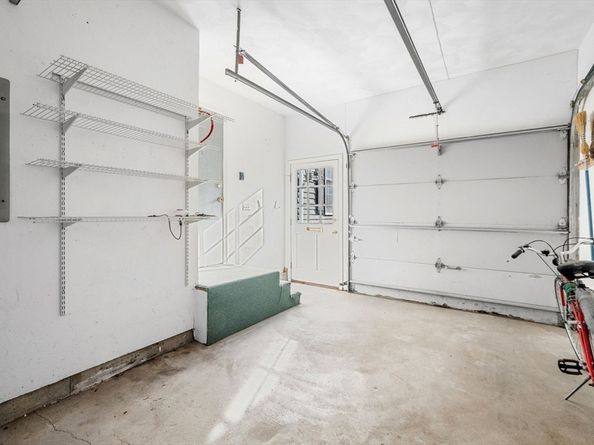 33 Pleasant St 33, Manchester MA 01944