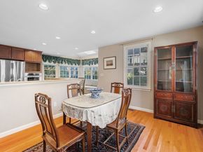 33 Pleasant St 33, Manchester MA 01944