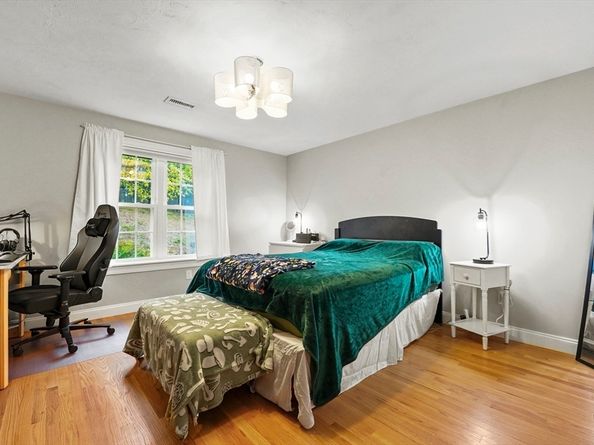 17 Turtle Ln 17, Sterling MA 01564
