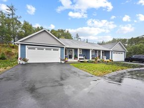 17 Turtle Ln 17, Sterling MA 01564