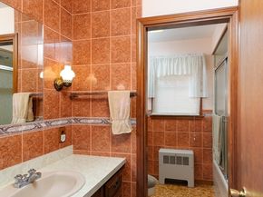85 Marsh Rd, Barre MA 01005