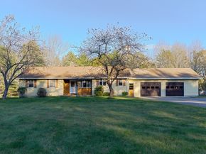 85 Marsh Rd, Barre MA 01005