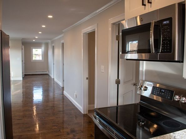 51 Ocean Ave, Salem MA 01970