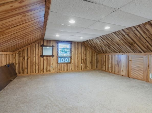 119 Orton St Ext, Worcester MA 01604