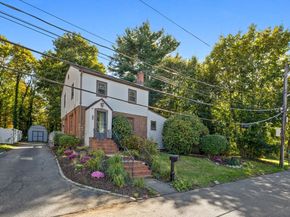 20 Richards Rd, Weymouth MA 02189