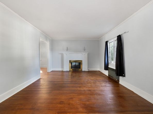 20 Richards Rd, Weymouth MA 02189