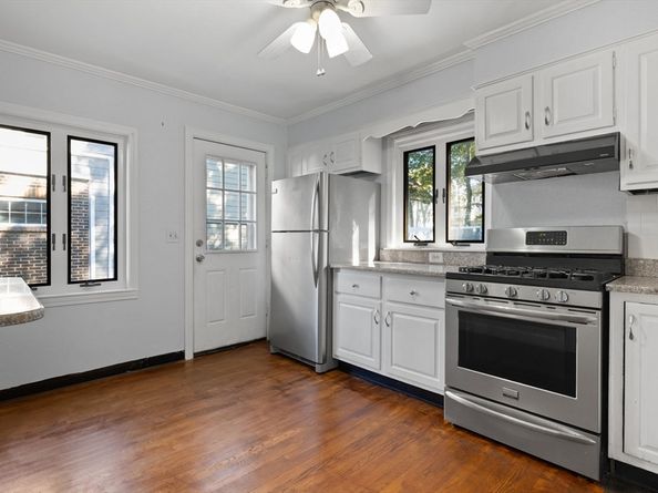 20 Richards Rd, Weymouth MA 02189