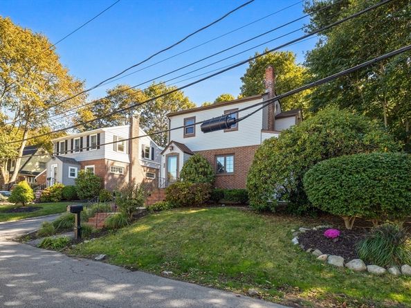20 Richards Rd, Weymouth MA 02189