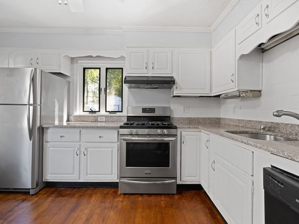 20 Richards Rd, Weymouth MA 02189