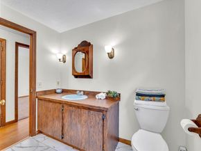 19 James Road, Sterling MA 01564