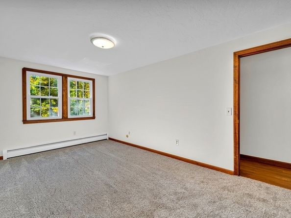 19 James Road, Sterling MA 01564