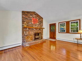 19 James Road, Sterling MA 01564
