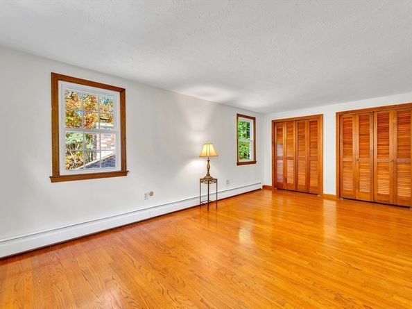 19 James Road, Sterling MA 01564