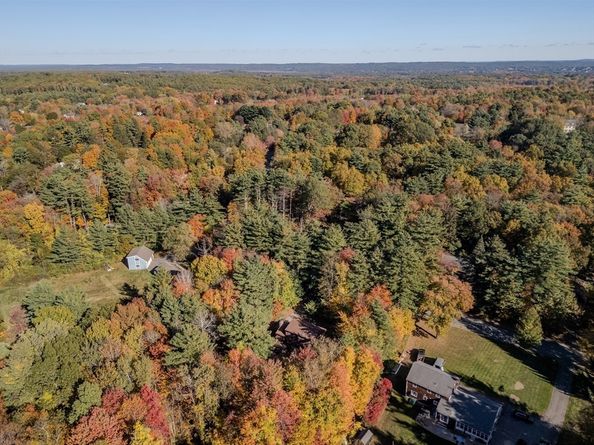 19 James Road, Sterling MA 01564