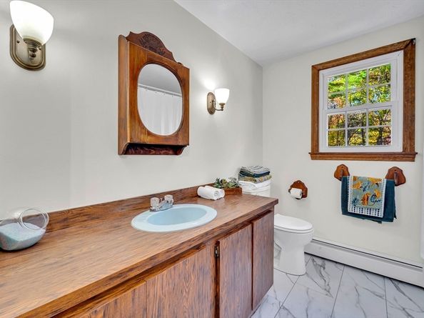 19 James Road, Sterling MA 01564