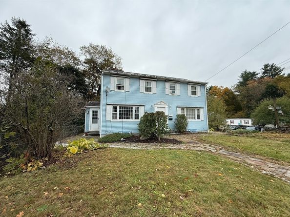 51 Warren St, Southbridge MA 01550