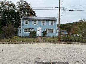 51 Warren St, Southbridge MA 01550