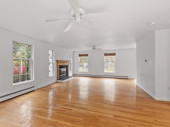 159 Pine St, Manchester MA 01944