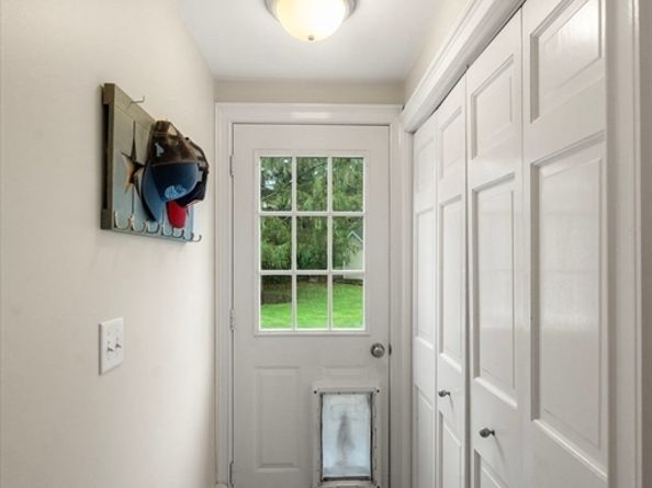 14 Harding Street, Medfield MA 02052