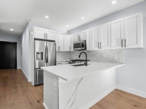 3850 Washington St 6, Boston MA 02131