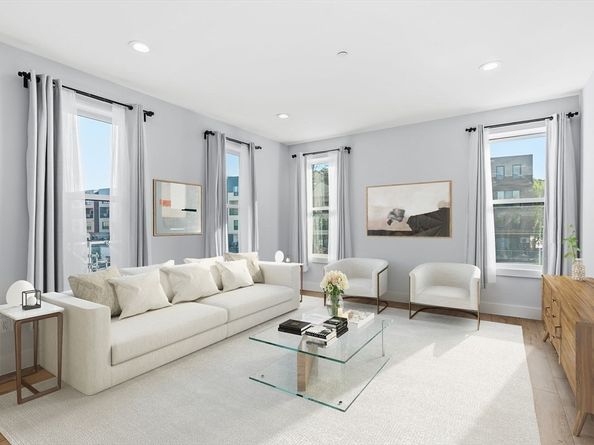 3850 Washington St 6, Boston MA 02131